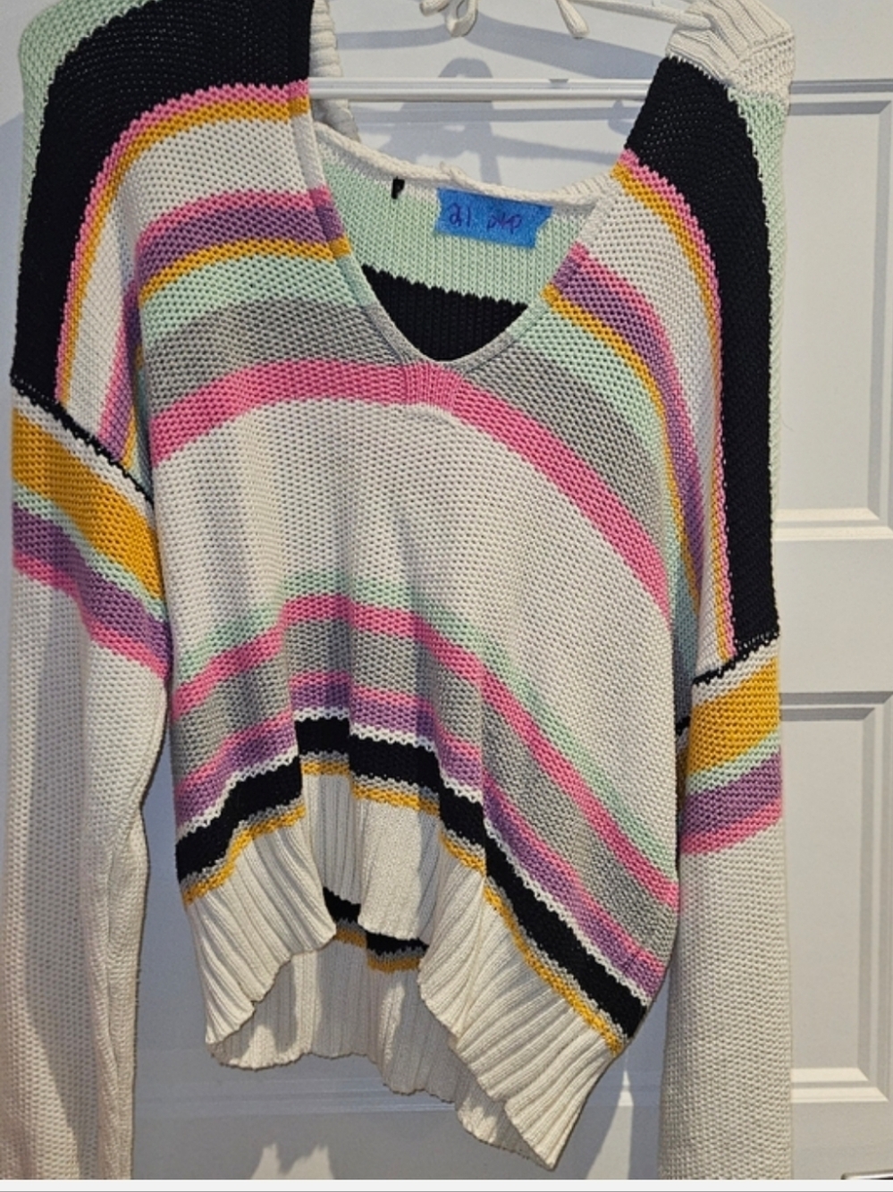 Source Unknown Cream V-Neck Sweater with Pink, Yellow & Black Stripes